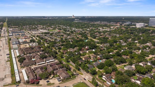 2100 Wilcrest Drive 130, Houston, TX 77042