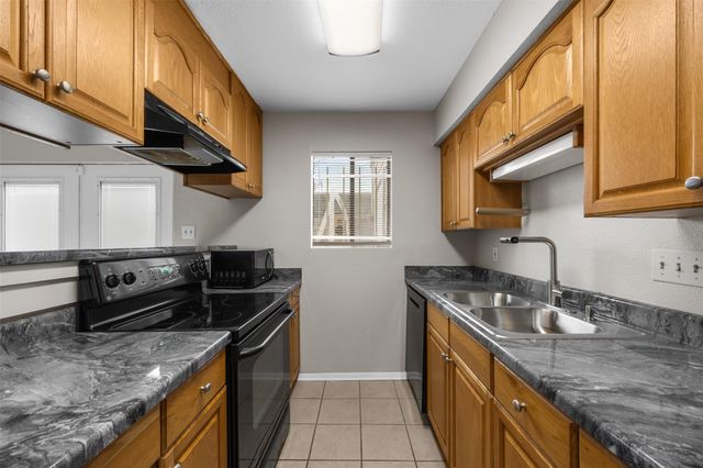 2100 Wilcrest Drive 130, Houston, TX 77042