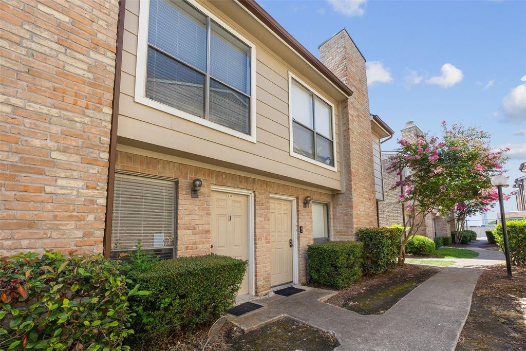 2100 Wilcrest Drive 130, Houston, TX 77042