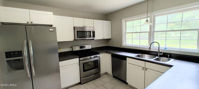 2723 Waddell Road, Beaufort, SC 29902