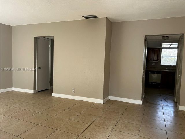 6593 Boulevard Of Champions, North Lauderdale, FL 33068