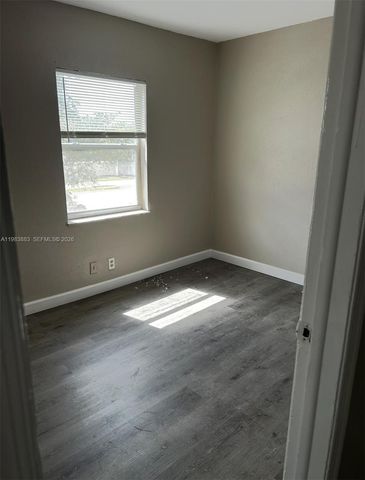 6593 Boulevard Of Champions, North Lauderdale, FL 33068