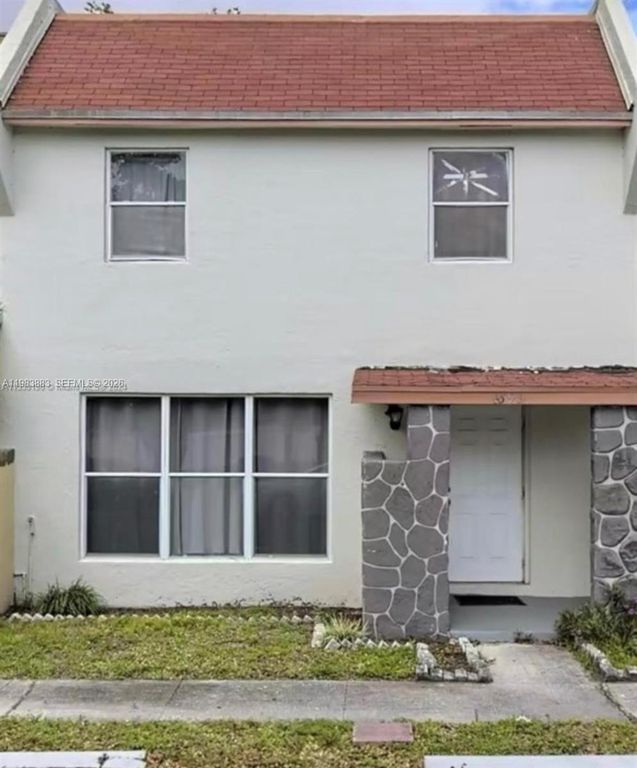 6593 Boulevard Of Champions, North Lauderdale, FL 33068