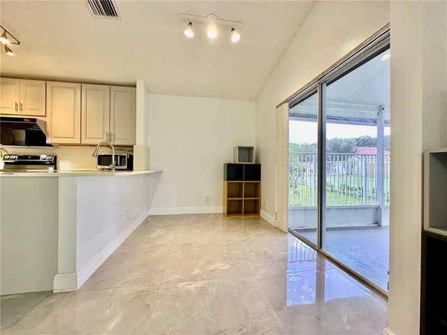 2710 BOGOTA Avenue, Cooper City, FL 33026