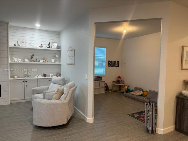 7599 NW Deysbrook Lane, Port St. Lucie, FL 34987