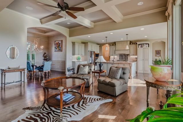 5958 SCREAMING EAGLE LN, Columbia, MO 65201