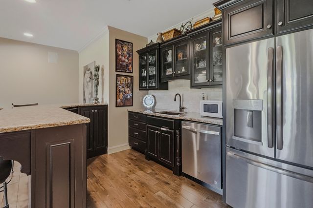 5958 SCREAMING EAGLE LN, Columbia, MO 65201