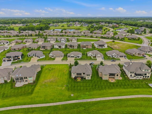 5958 SCREAMING EAGLE LN, Columbia, MO 65201