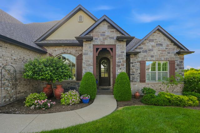 5958 SCREAMING EAGLE LN, Columbia, MO 65201