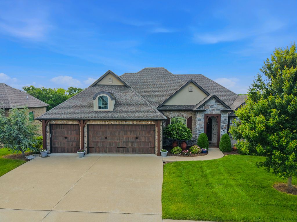 5958 SCREAMING EAGLE LN, Columbia, MO 65201