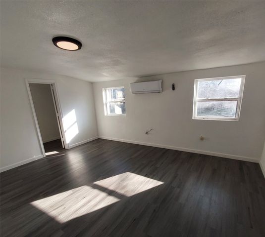 1324 W Morton Street, Denison, TX 75020