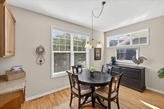 18624 48th Avenue N, Plymouth, MN 55446