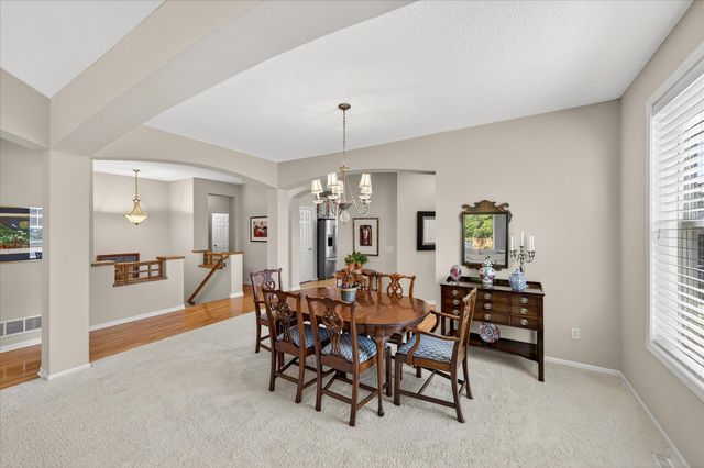 18624 48th Avenue N, Plymouth, MN 55446