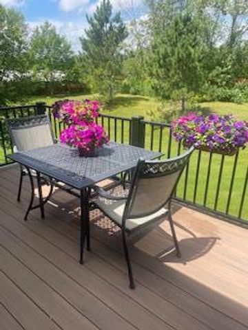 18624 48th Avenue N, Plymouth, MN 55446