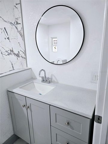 5860 SW 64TH STREET ROAD, Ocala, FL 34474