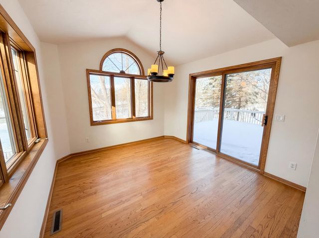 8433 Upland Lane N, Maple Grove, MN 55311