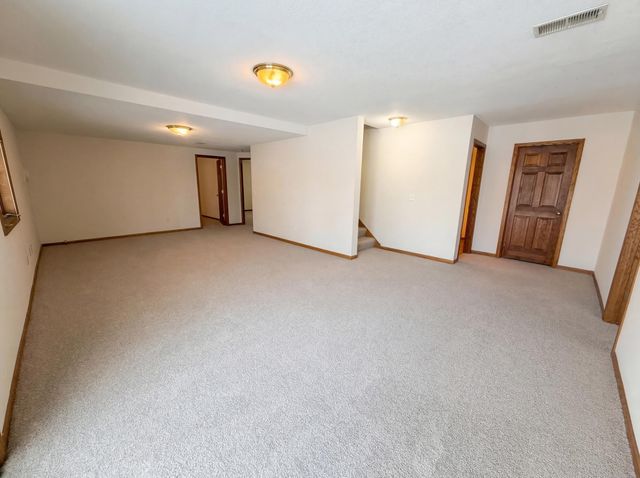 8433 Upland Lane N, Maple Grove, MN 55311