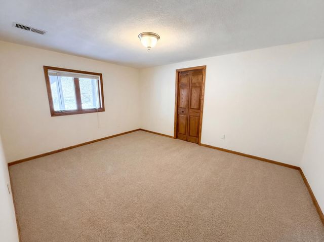 8433 Upland Lane N, Maple Grove, MN 55311