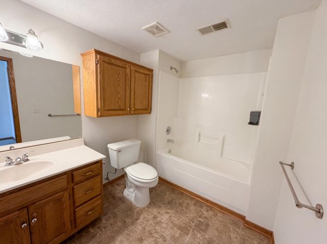 8433 Upland Lane N, Maple Grove, MN 55311