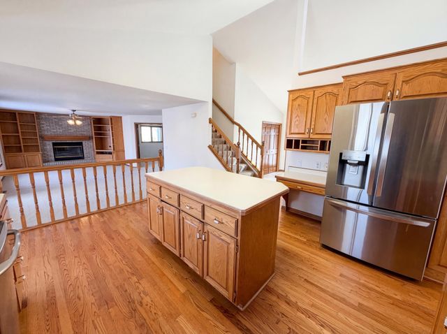 8433 Upland Lane N, Maple Grove, MN 55311