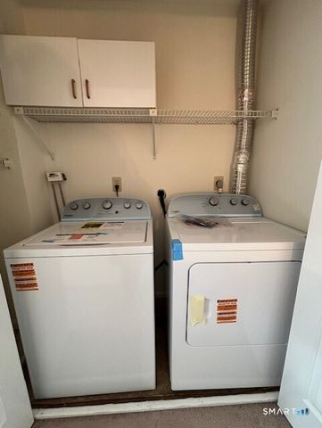 12 Boulevard Drive 15-102, Danbury, CT 06810