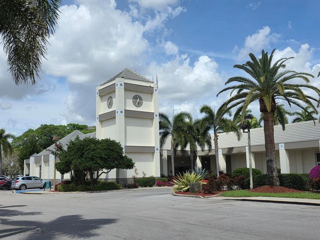 2301 Lucaya Lane E3, Coconut Creek, FL 33066