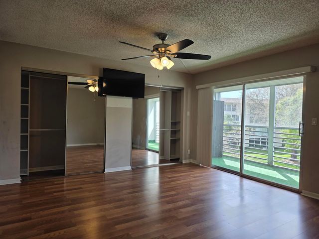 2301 Lucaya Lane E3, Coconut Creek, FL 33066