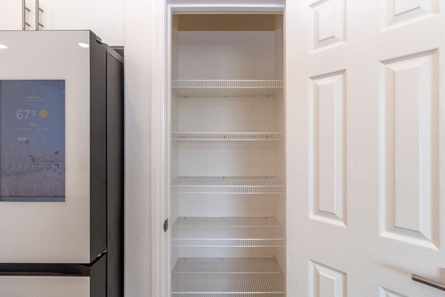 1158 Encore Way W, Madera, CA 93636