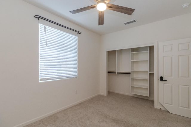 1158 Encore Way W, Madera, CA 93636