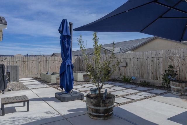 1158 Encore Way W, Madera, CA 93636