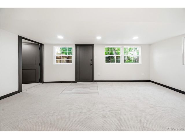 8060 W 12th Ave, Lakewood, CO 80214
