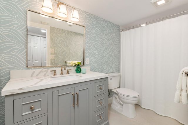 3322 Casseekey Island Road 902, Jupiter, FL 33477