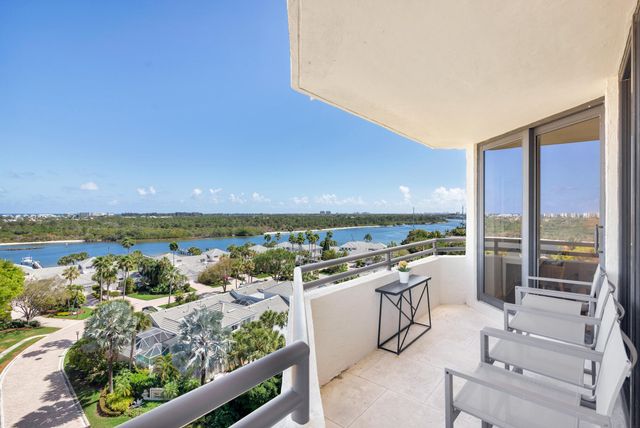 3322 Casseekey Island Road 902, Jupiter, FL 33477