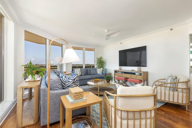 3322 Casseekey Island Road 902, Jupiter, FL 33477