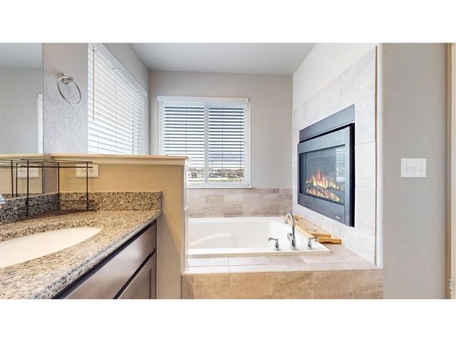 6173 Carmon Ct, Windsor, CO 80550