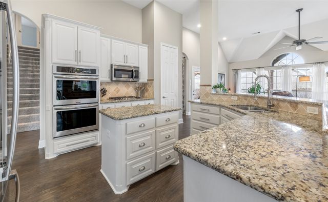 3400 Huddersfield Crest, Highland Village, TX 75077