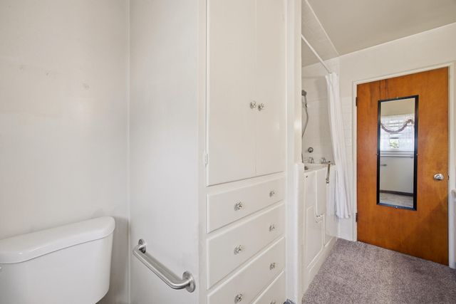 2080 Mckinley Avenue, Hanford, CA 93230