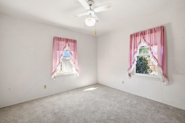 2080 Mckinley Avenue, Hanford, CA 93230