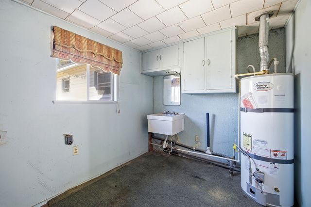 2080 Mckinley Avenue, Hanford, CA 93230