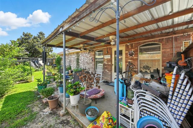 309 Familia Court, Irving, TX 75061