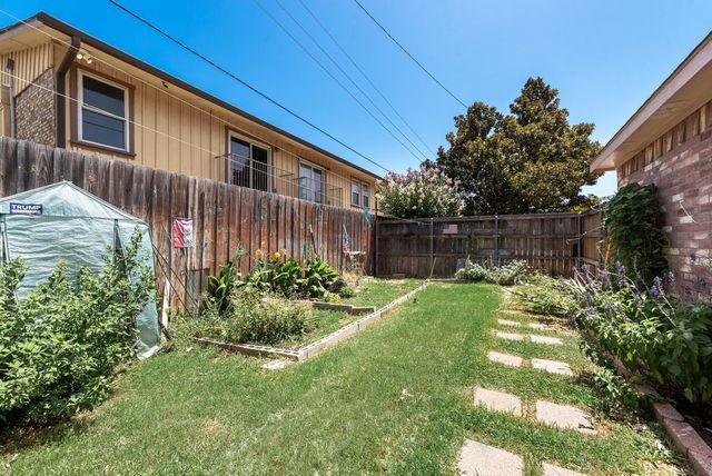 309 Familia Court, Irving, TX 75061