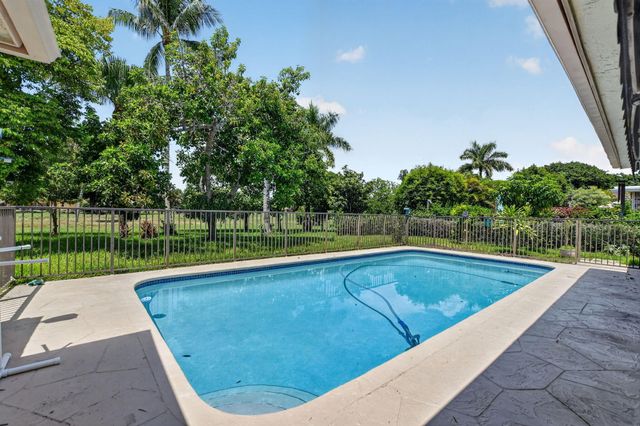 19747 Boca Greens Drive, Boca Raton, FL 33498