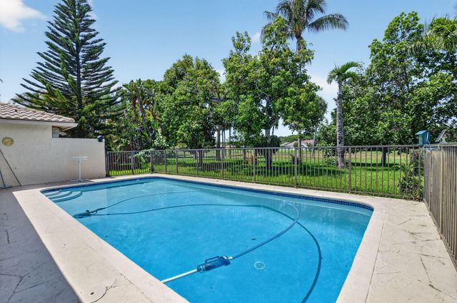 19747 Boca Greens Drive, Boca Raton, FL 33498