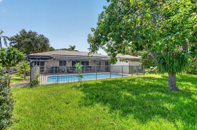 19747 Boca Greens Drive, Boca Raton, FL 33498