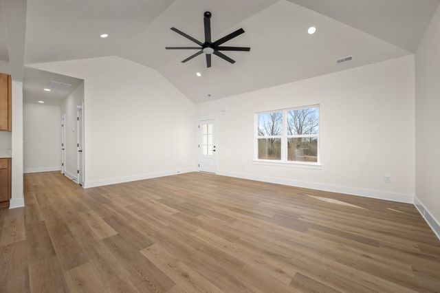 4211 Asbury Road, Manchester, TN 37355