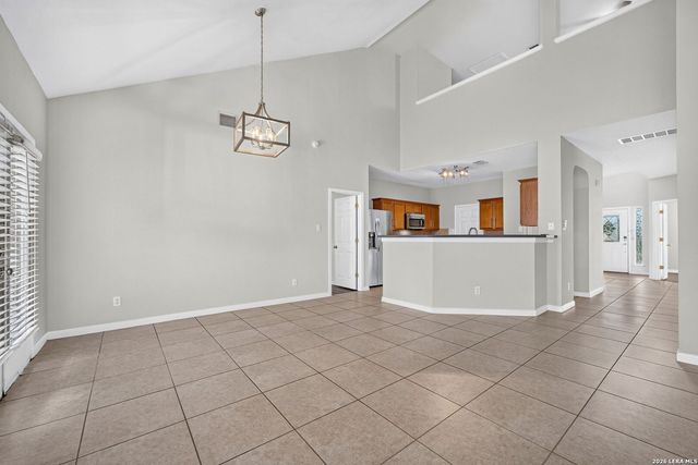 20614 Cliff Park Ln, San Antonio, TX 78258