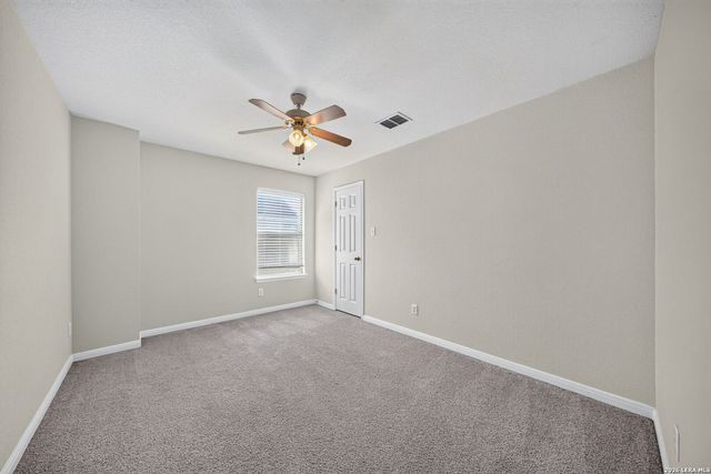 20614 Cliff Park Ln, San Antonio, TX 78258