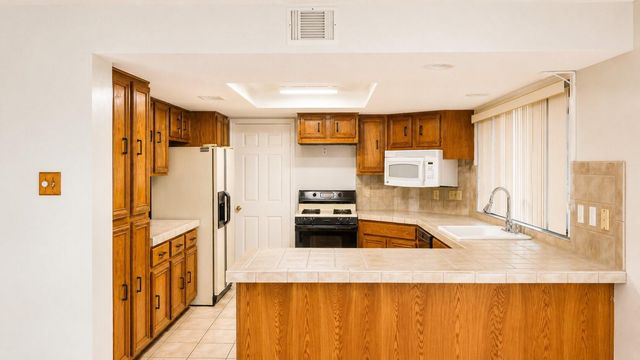 4118 Tasselwood Lane, Houston, TX 77014