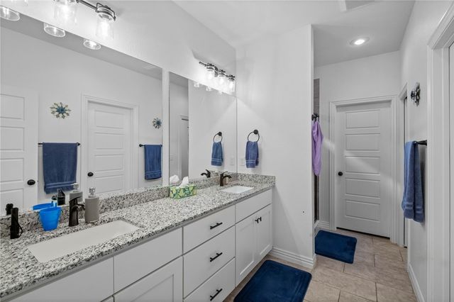 1413 Park Street, Lowell, AR 72745