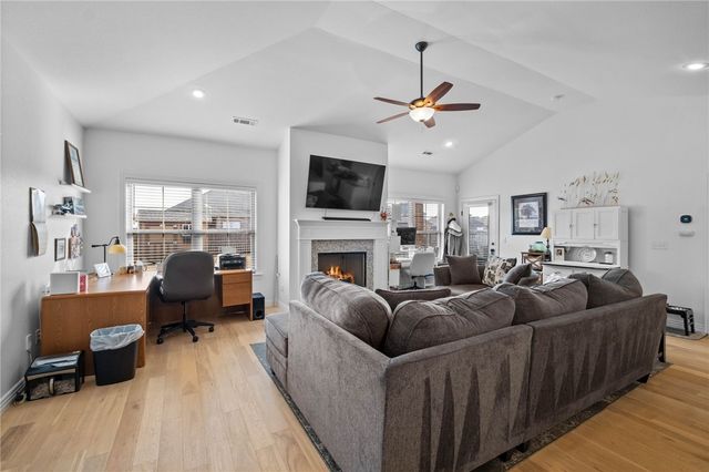 1413 Park Street, Lowell, AR 72745